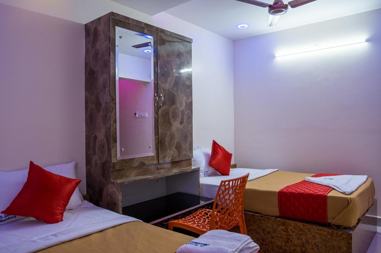 Le Suresh Guest House Пондичери Екстериор снимка