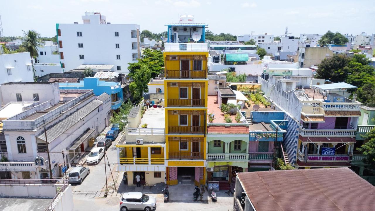 Le Suresh Guest House Пондичери Екстериор снимка