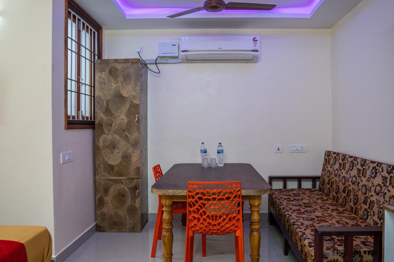 Le Suresh Guest House Пондичери Екстериор снимка