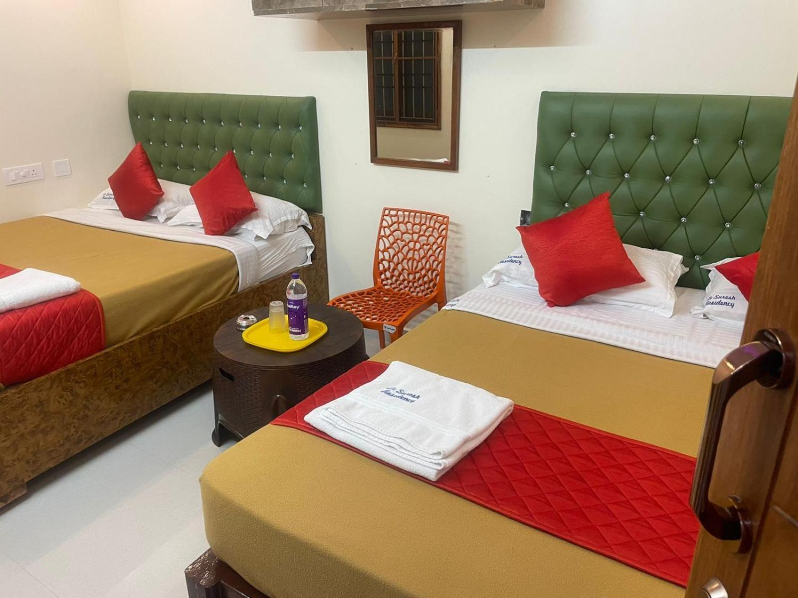Le Suresh Guest House Пондичери Екстериор снимка