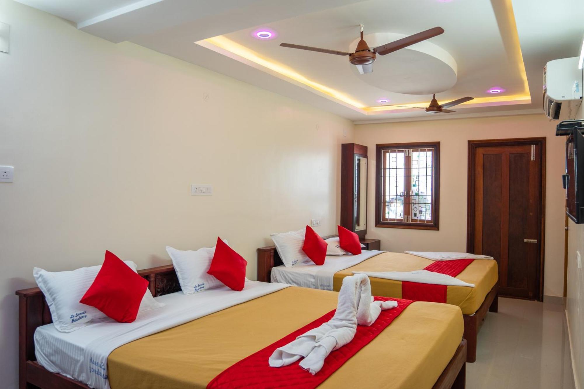 Le Suresh Guest House Пондичери Екстериор снимка